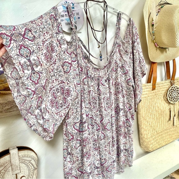 Torrid Lavender Print Cold Shoulder Challis Top Blouse w shabby chic Gypsy vibe - Picture 11 of 14